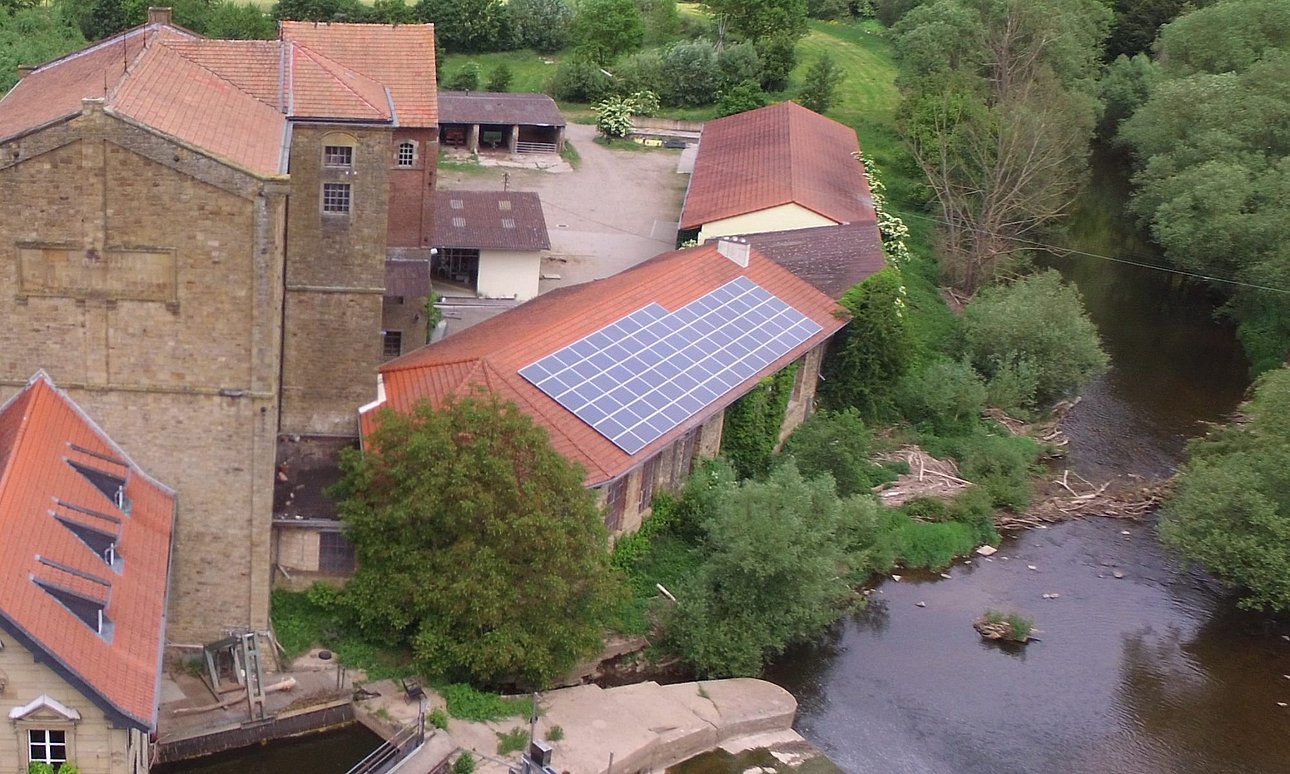 Bannmühle mit Photovoltaik-Anlage auf dem Dach ©H.Pfeffer